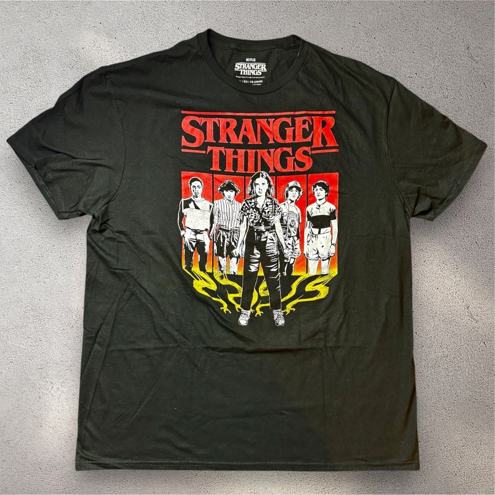 Stranger Things‎ Netflix Graphic T-Shirt Mens XL Black Cast Eleven Crewneck Tee
